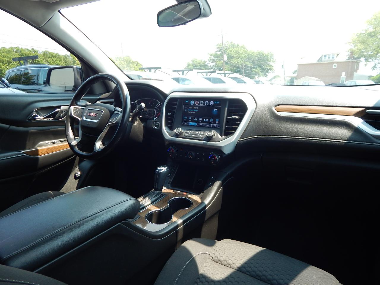 GMC Acadia AWD 4dr SLE w/SLE-2 2018