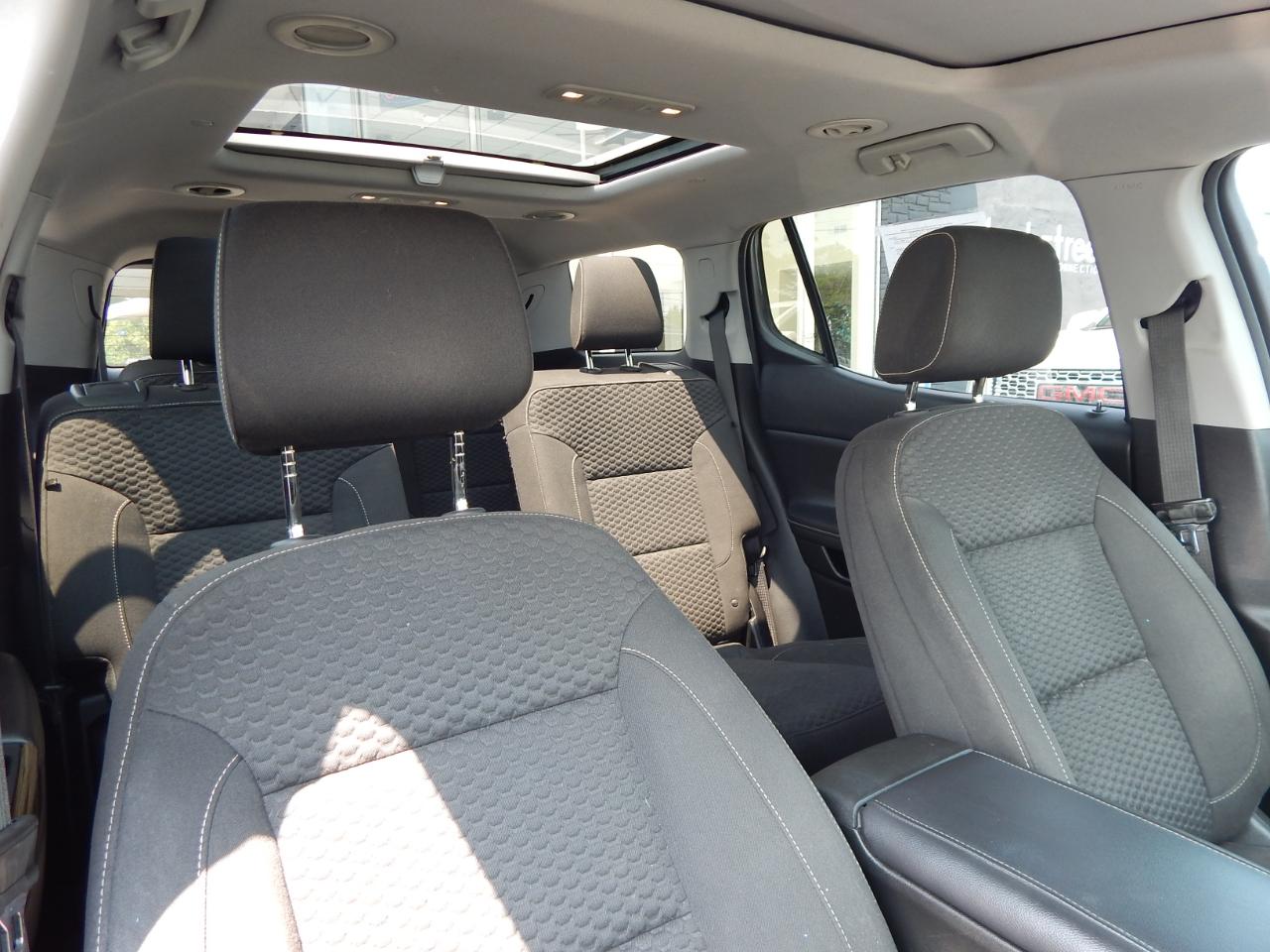 GMC Acadia AWD 4dr SLE w/SLE-2 2018