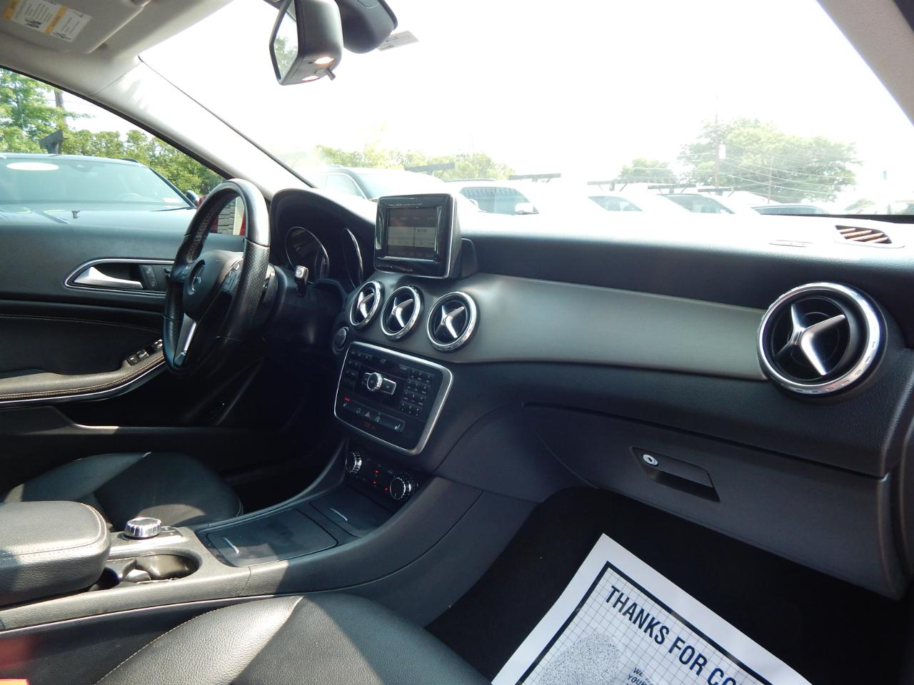 Mercedes-Benz GLA FWD 4dr GLA 250 2015