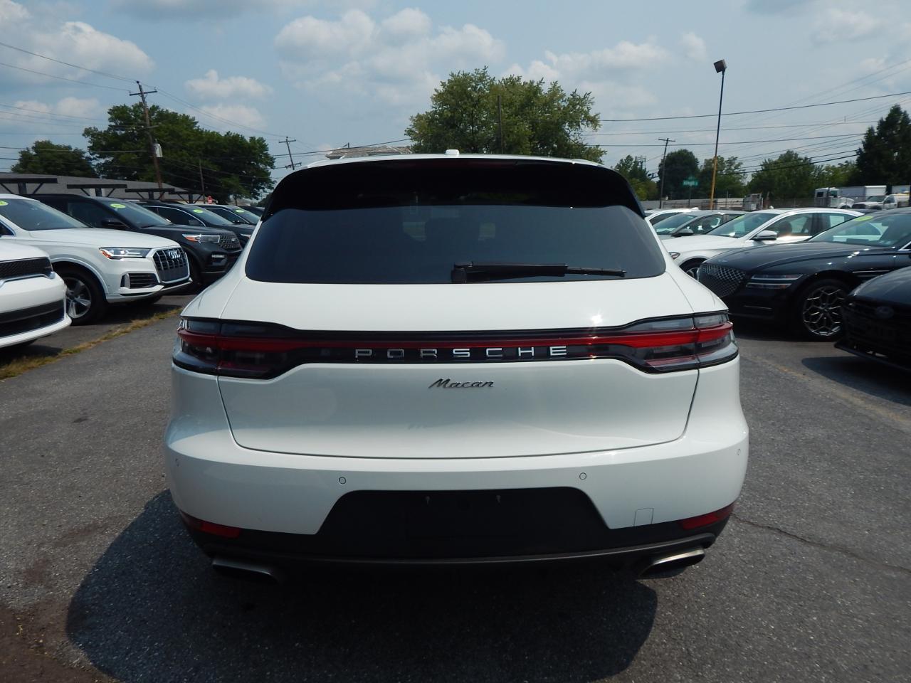 Porsche Macan AWD 2021