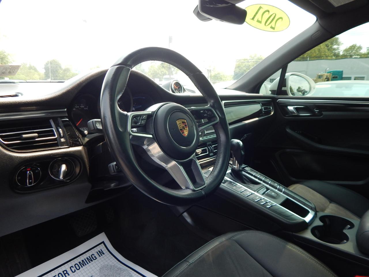 Porsche Macan AWD 2021