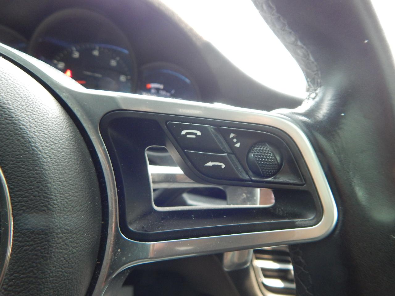 Porsche Macan AWD 2021