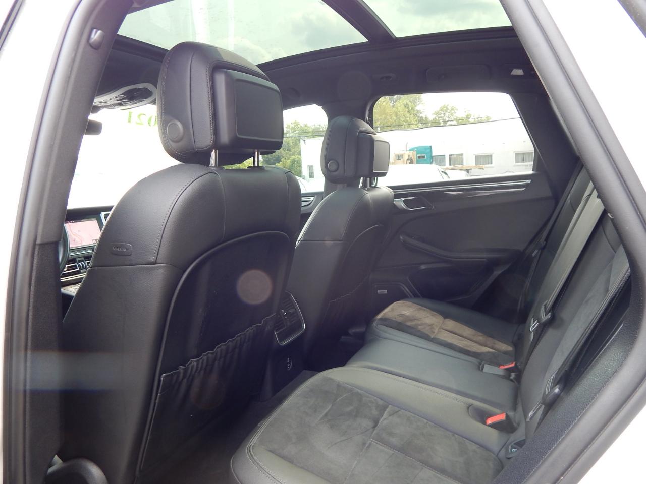 Porsche Macan AWD 2021
