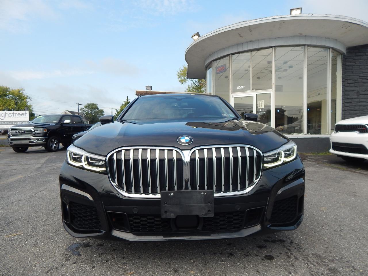 BMW 7 Series 750i xDrive Sedan 2020