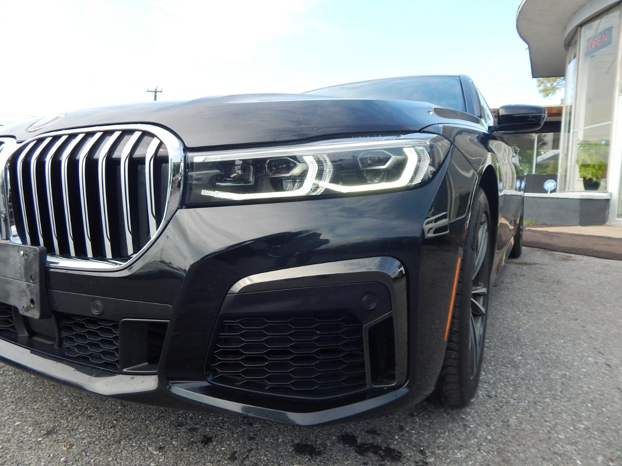 BMW 7 Series 750i xDrive Sedan 2020