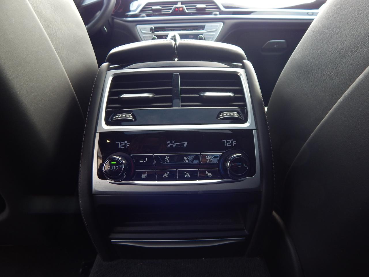 BMW 7 Series 750i xDrive Sedan 2020