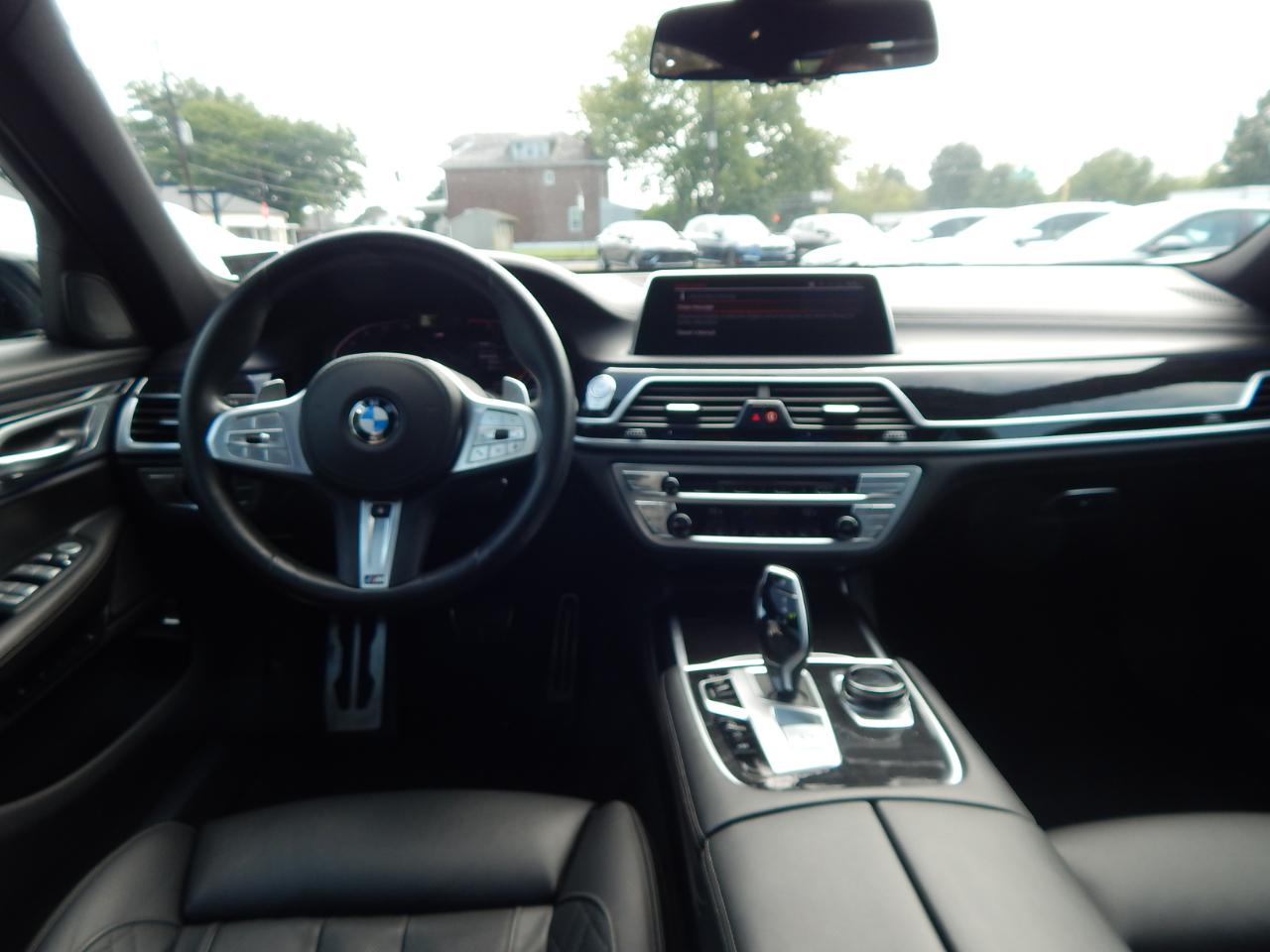 BMW 7 Series 750i xDrive Sedan 2020