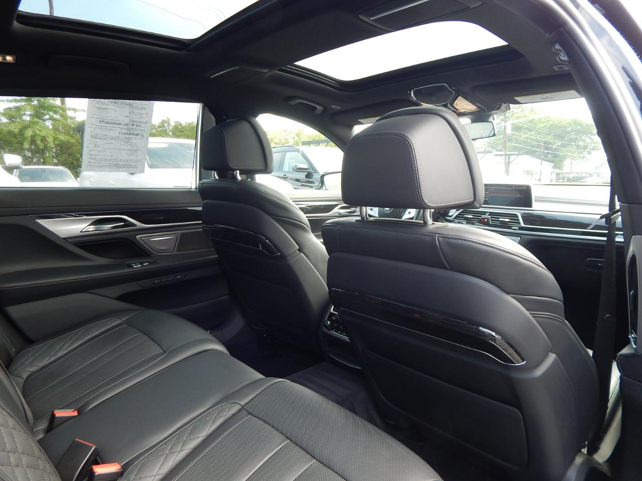 BMW 7 Series 750i xDrive Sedan 2020