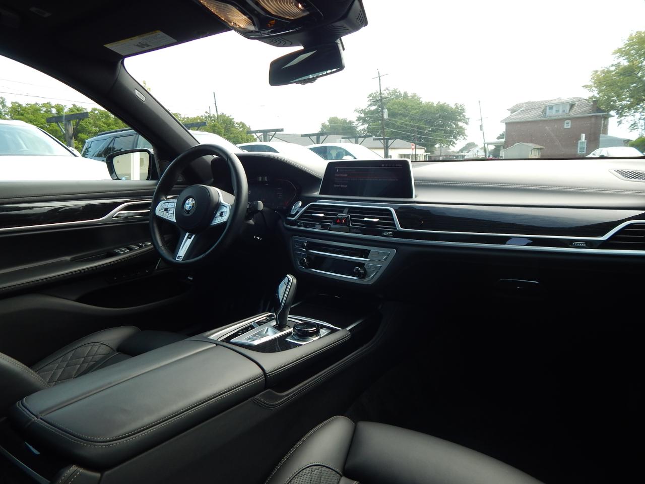 BMW 7 Series 750i xDrive Sedan 2020