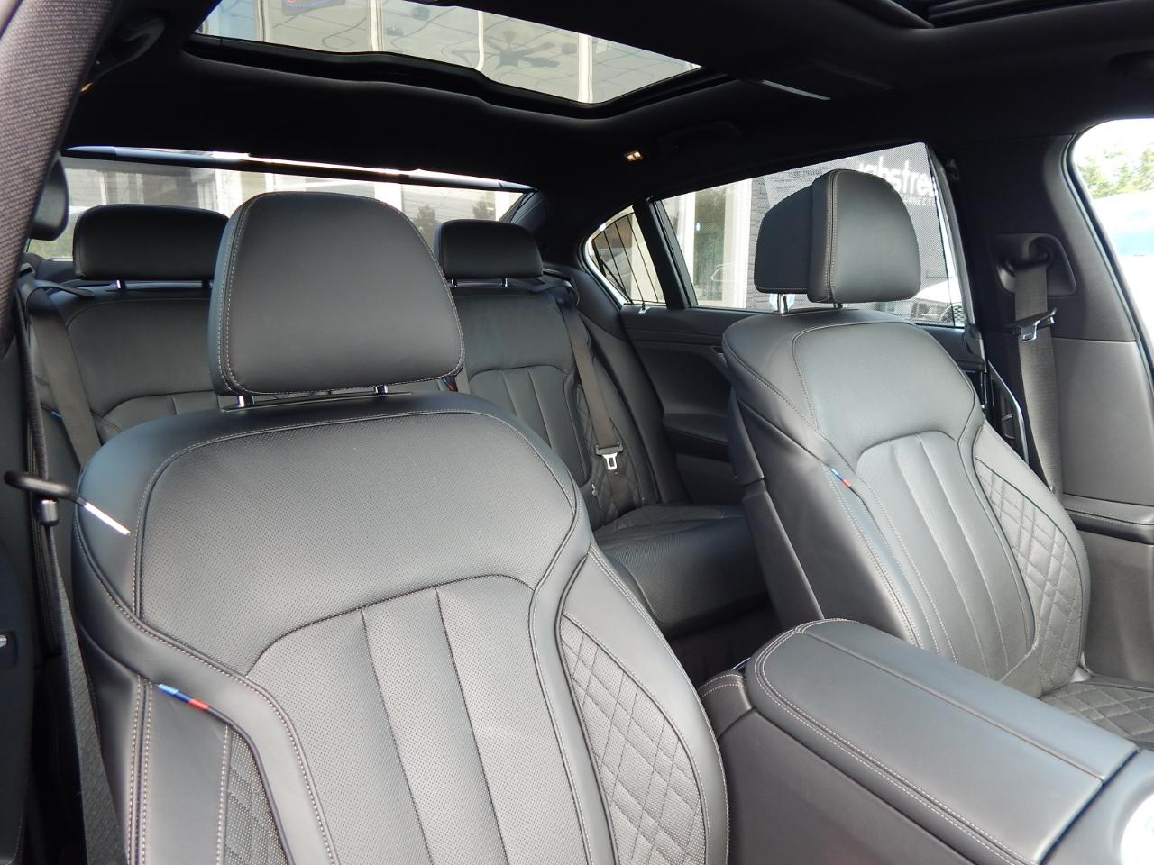 BMW 7 Series 750i xDrive Sedan 2020