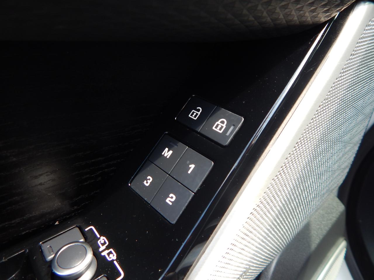 Land Rover Range Rover Velar P400 HST 2023