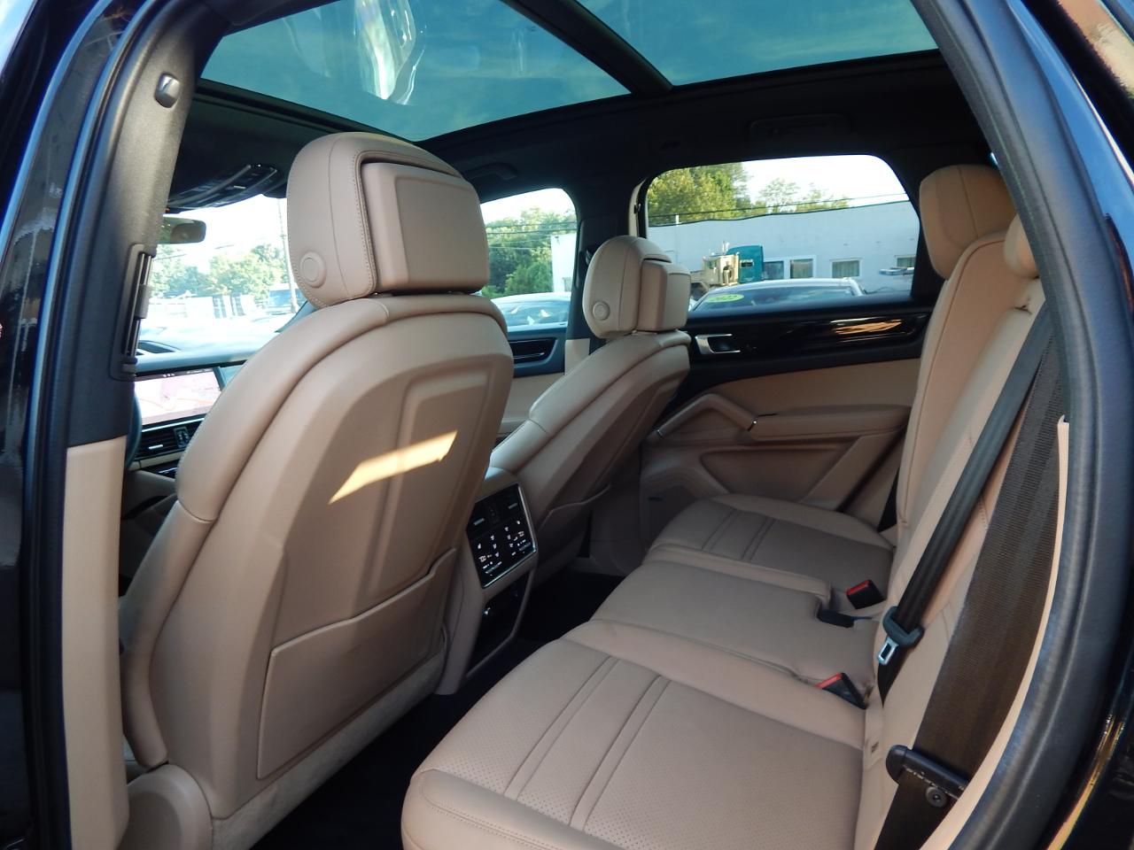 Porsche Cayenne Base 4D SUV 2020