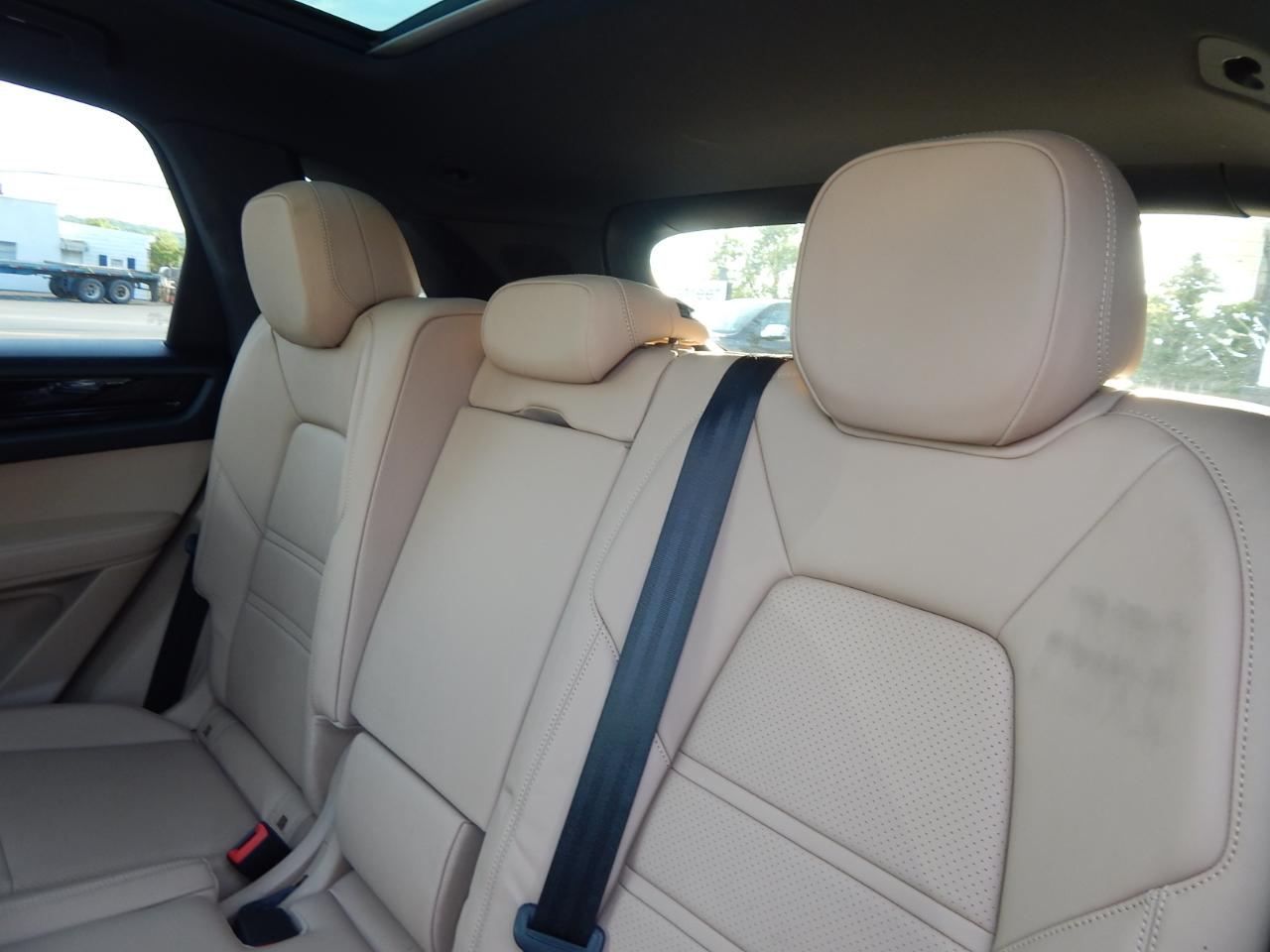 Porsche Cayenne Base 4D SUV 2020