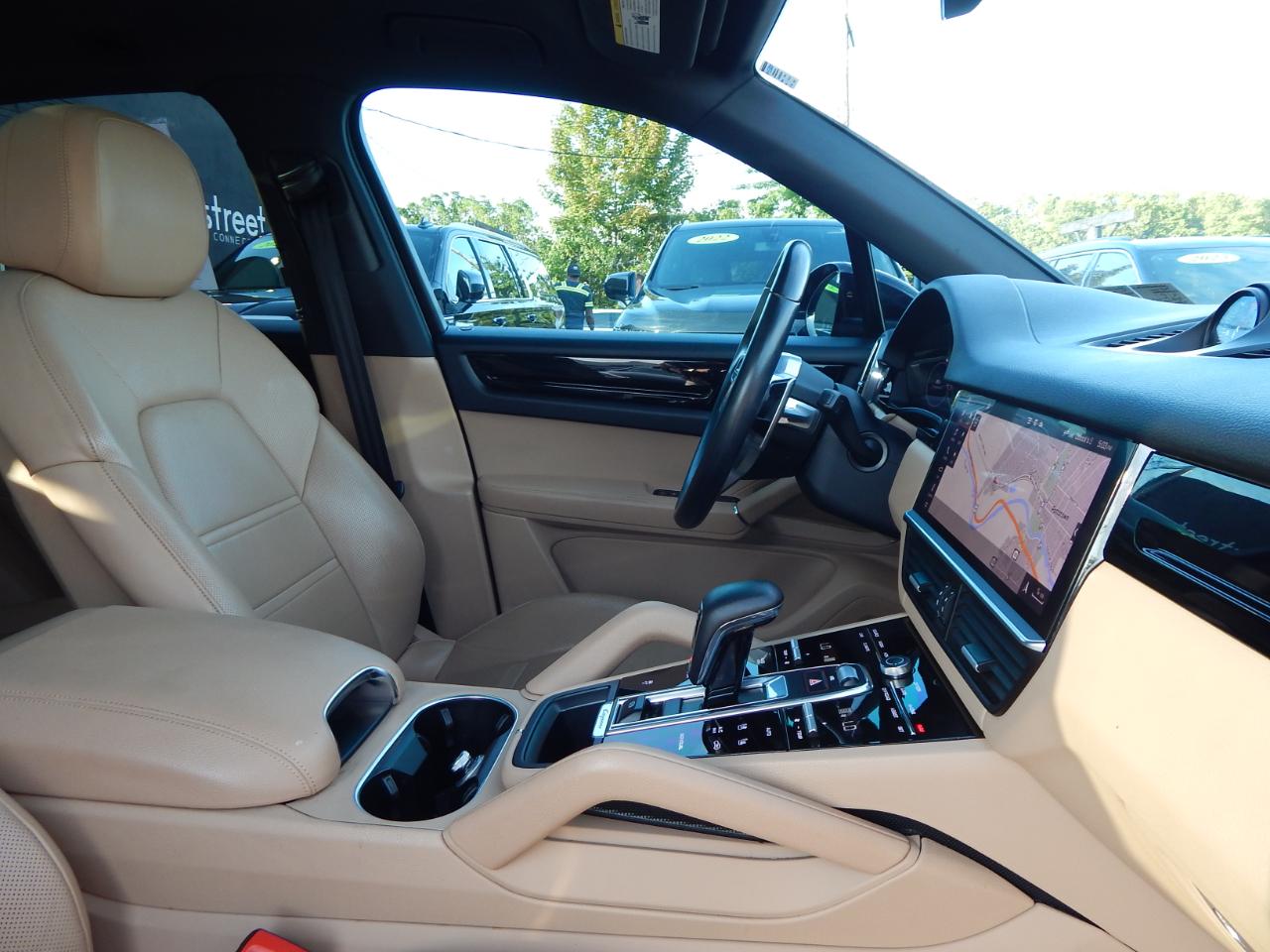 Porsche Cayenne Base 4D SUV 2020