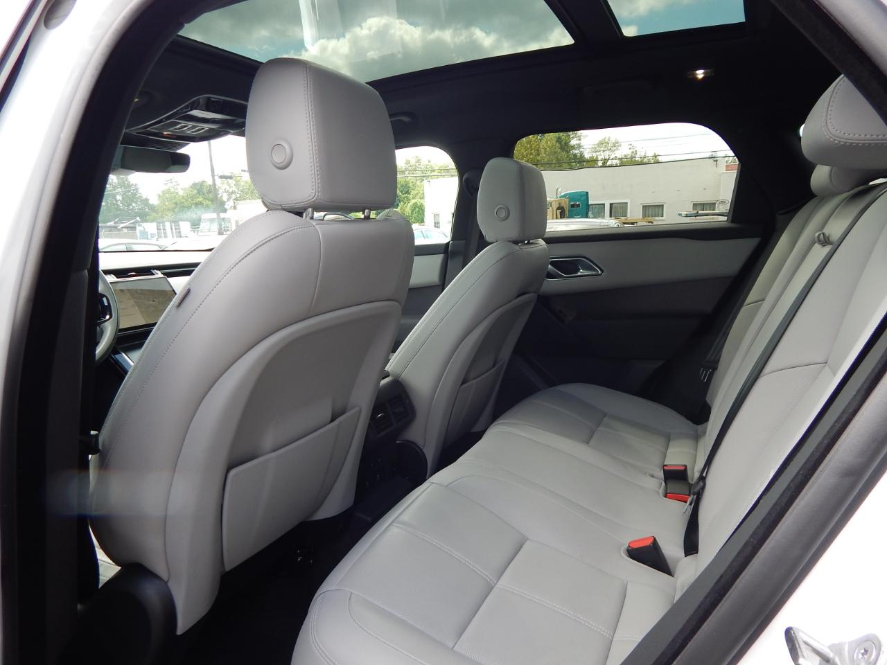 Land Rover Range Rover Velar P250 Dynamic SE 2024