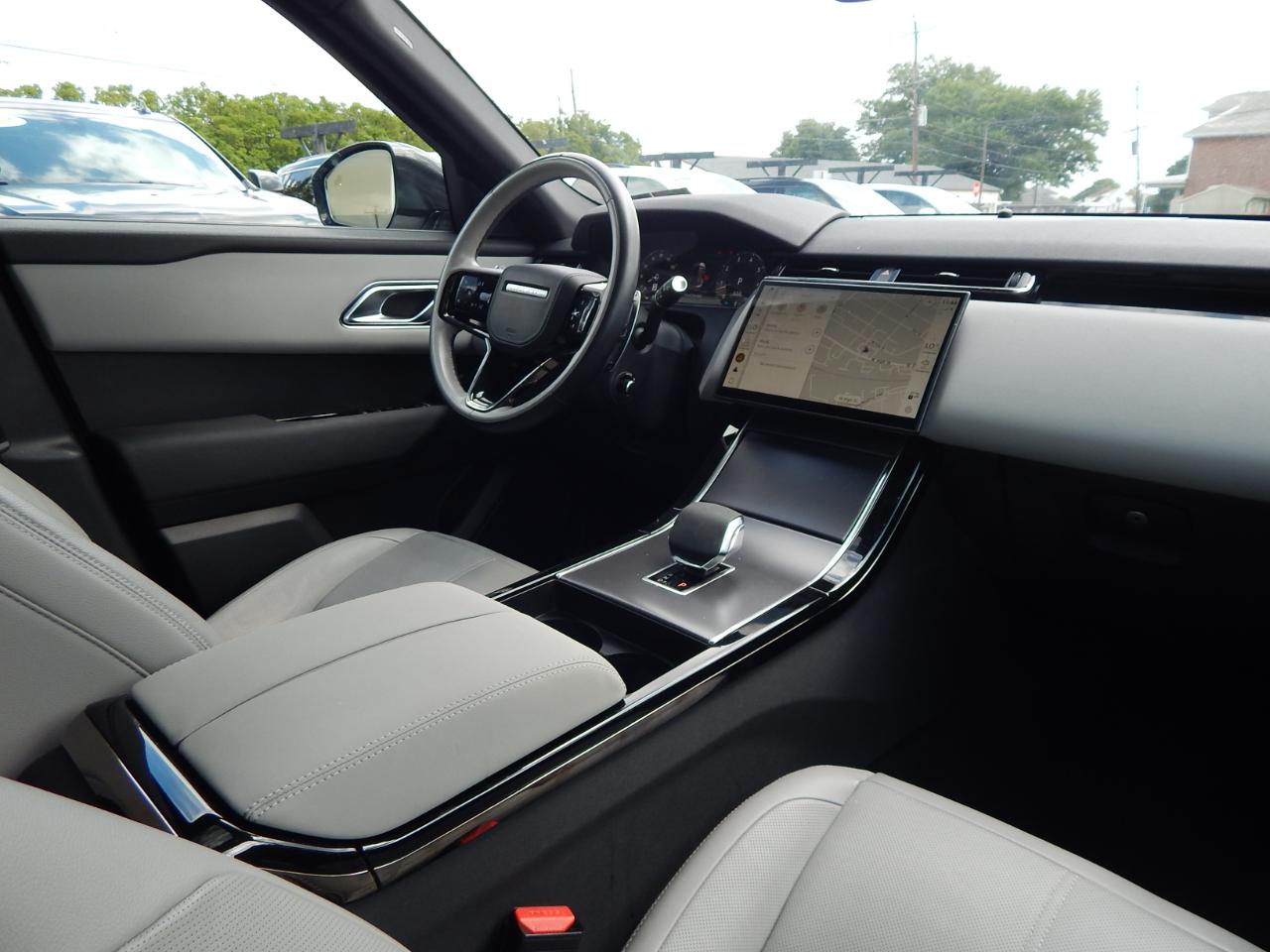 Land Rover Range Rover Velar P250 Dynamic SE 2024