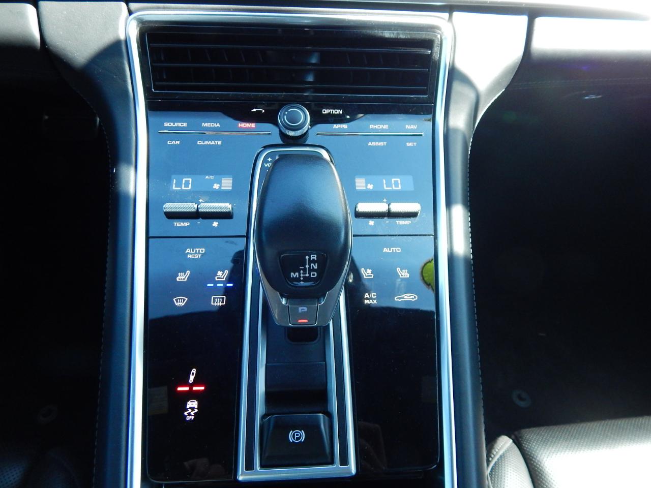 Porsche Panamera 4 Sport Turismo AWD 2018