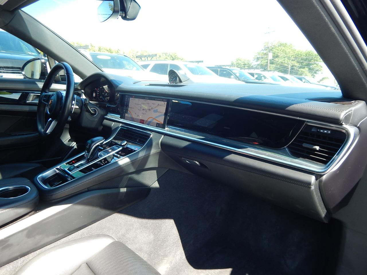 Porsche Panamera 4 Sport Turismo AWD 2018