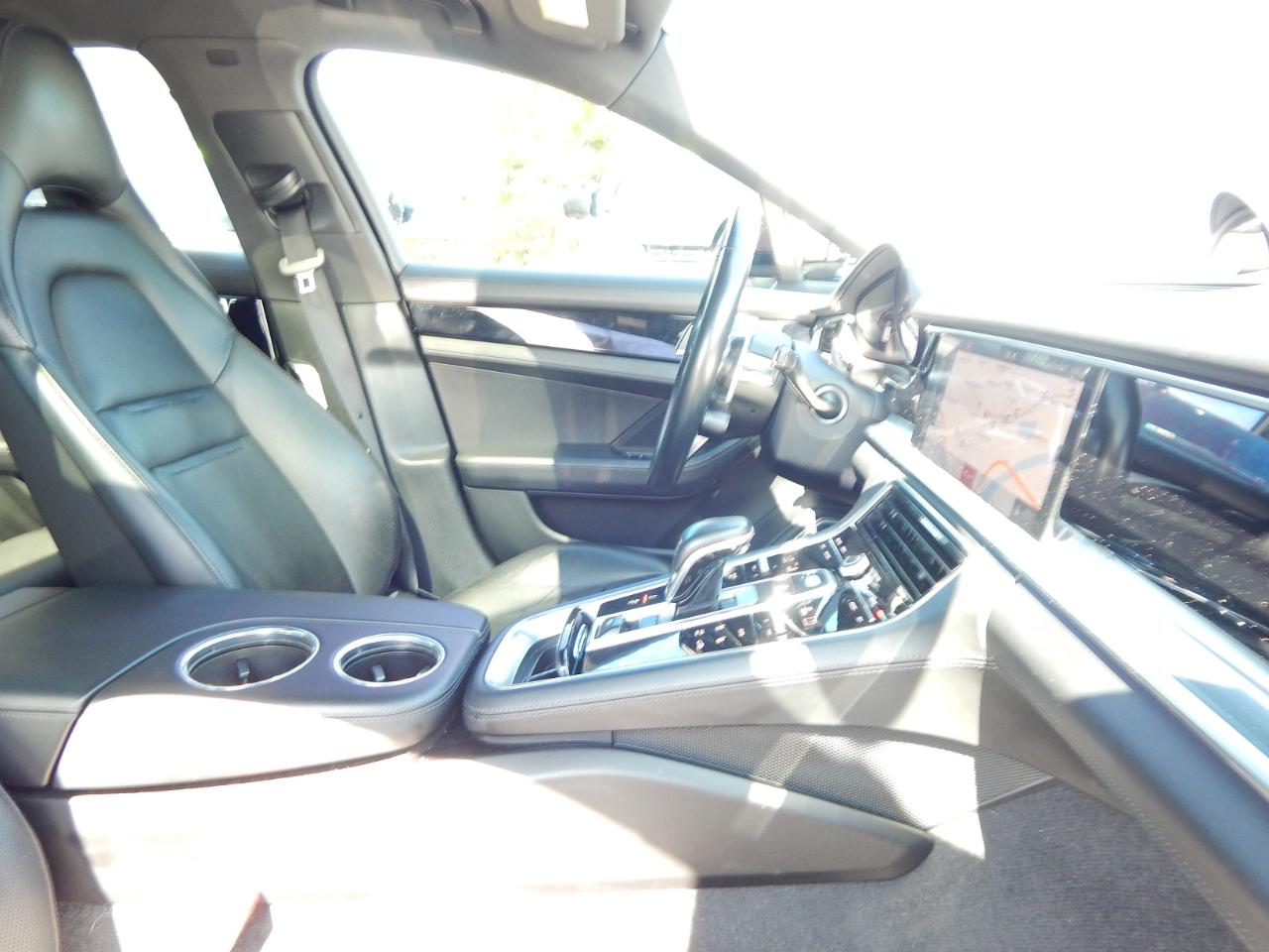 Porsche Panamera 4 Sport Turismo AWD 2018