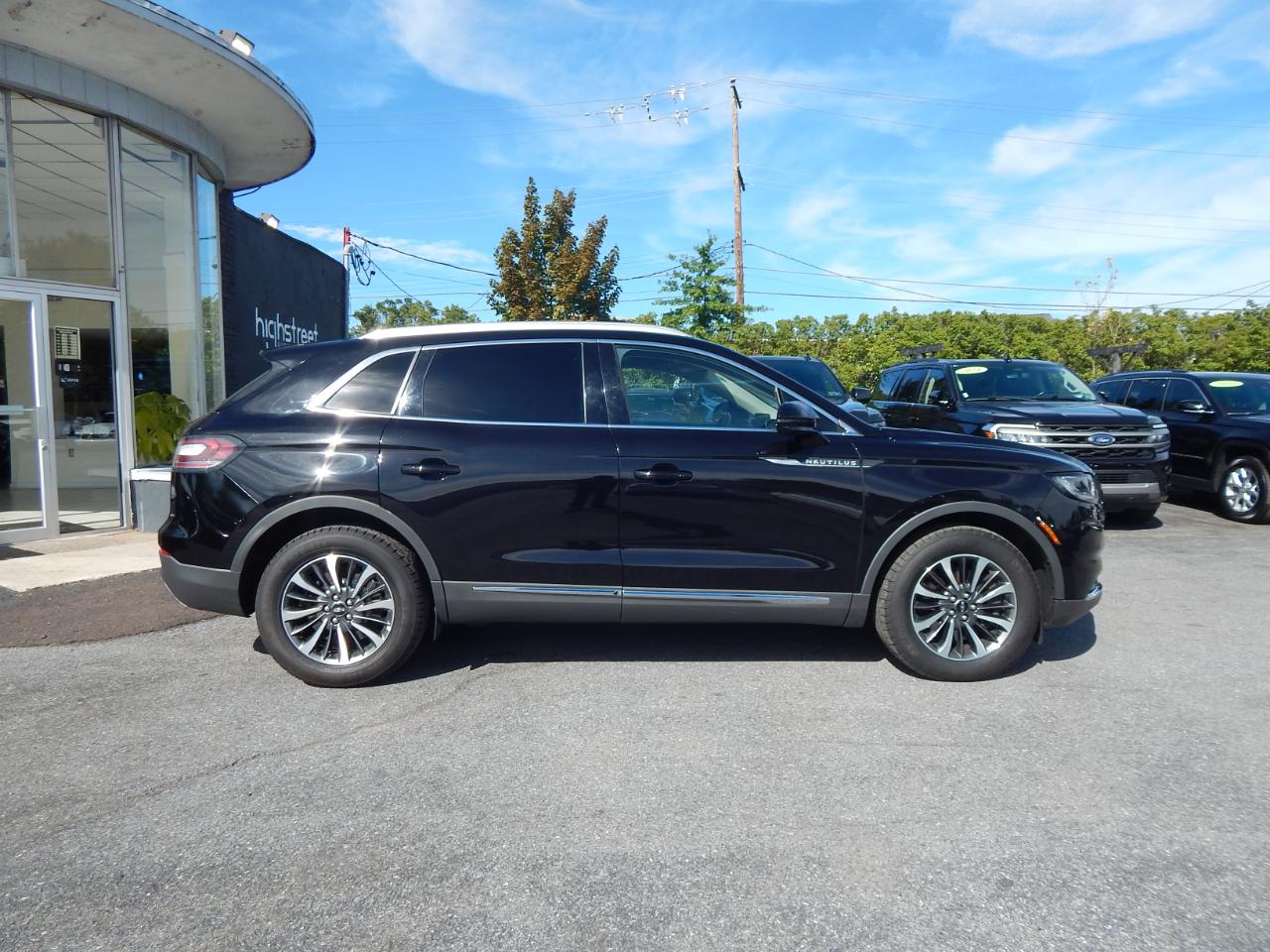 Lincoln Nautilus Standard AWD 2023