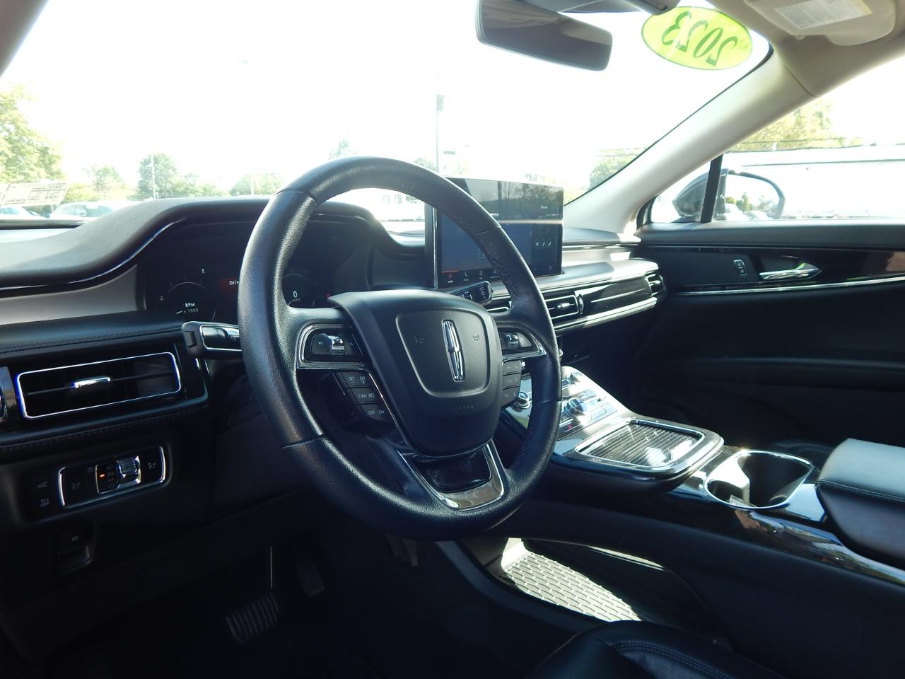 Lincoln Nautilus Standard AWD 2023
