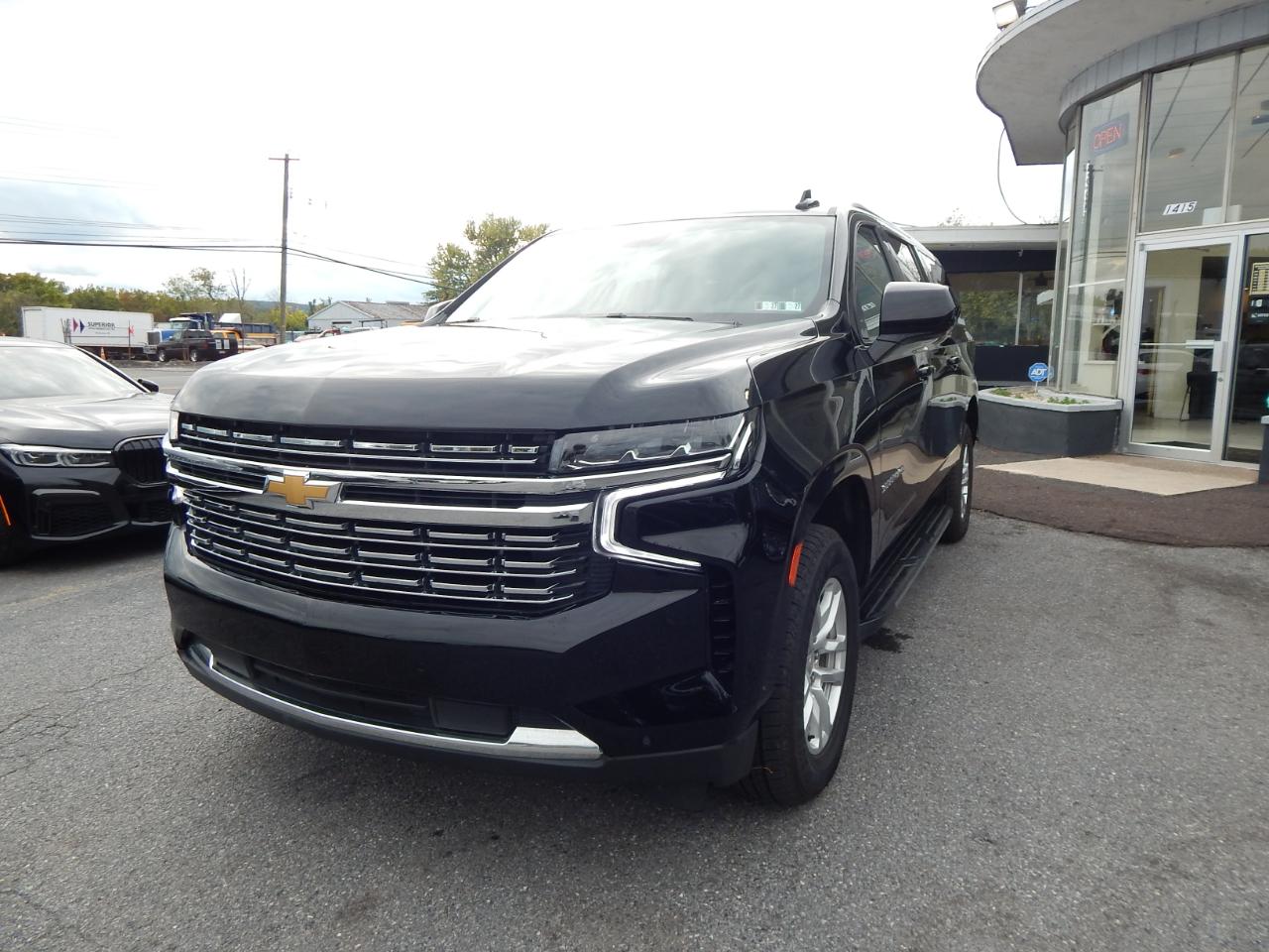 Chevrolet Suburban LT 4WD 2023