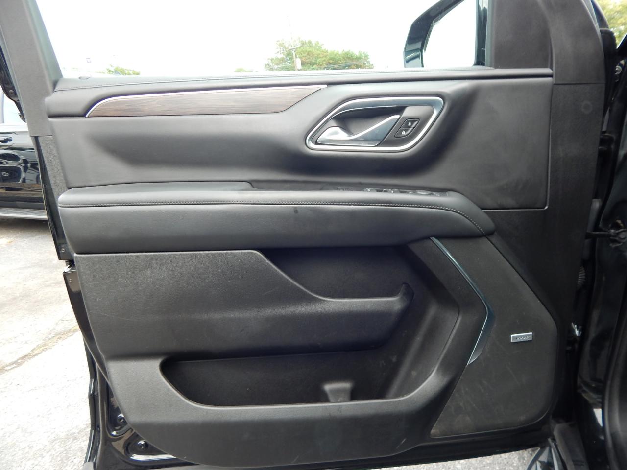 Chevrolet Suburban LT 4WD 2023