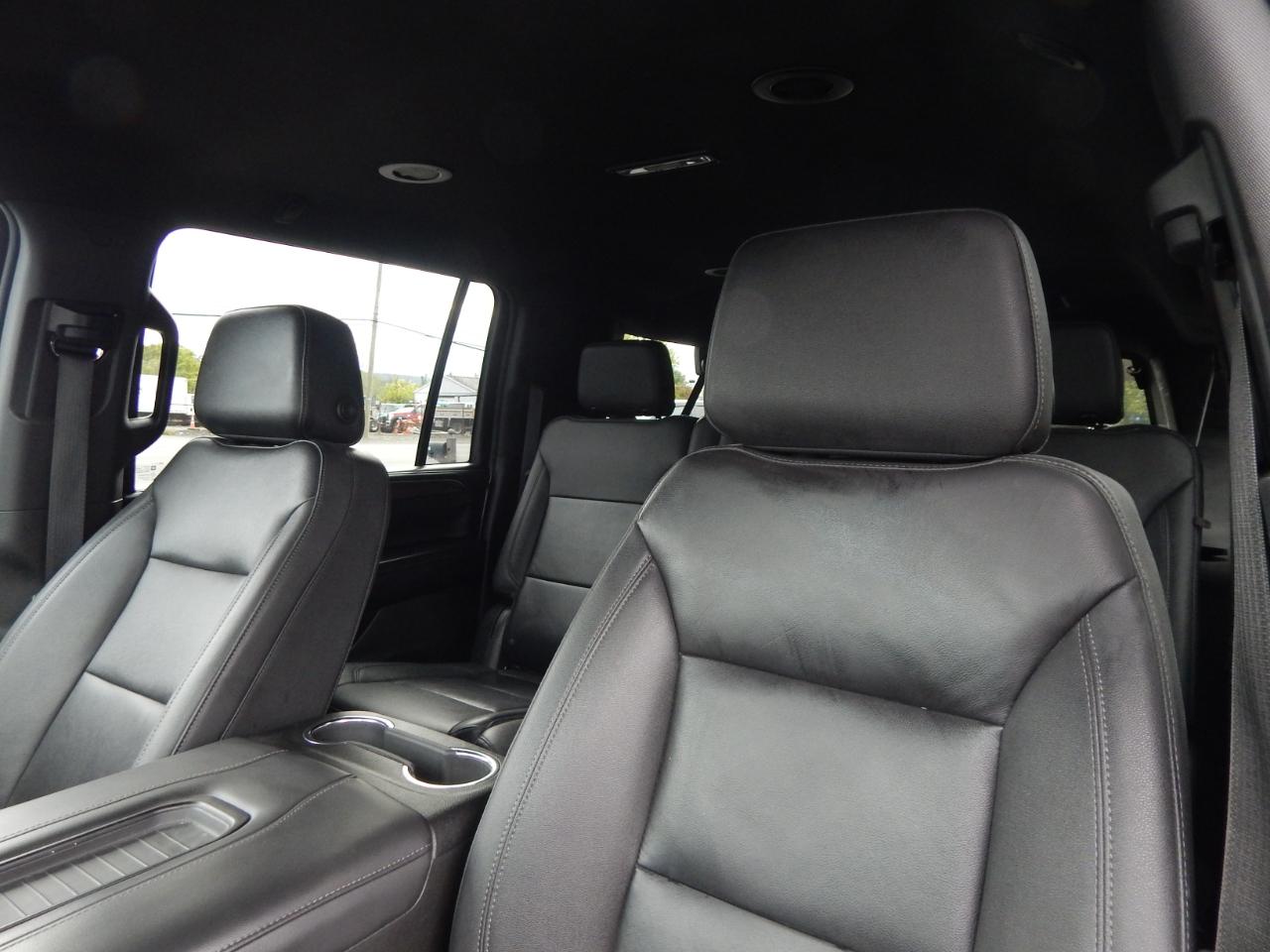 Chevrolet Suburban LT 4WD 2023