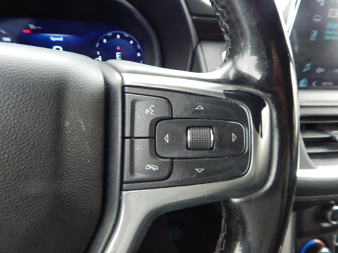 Chevrolet Suburban LT 4WD 2023