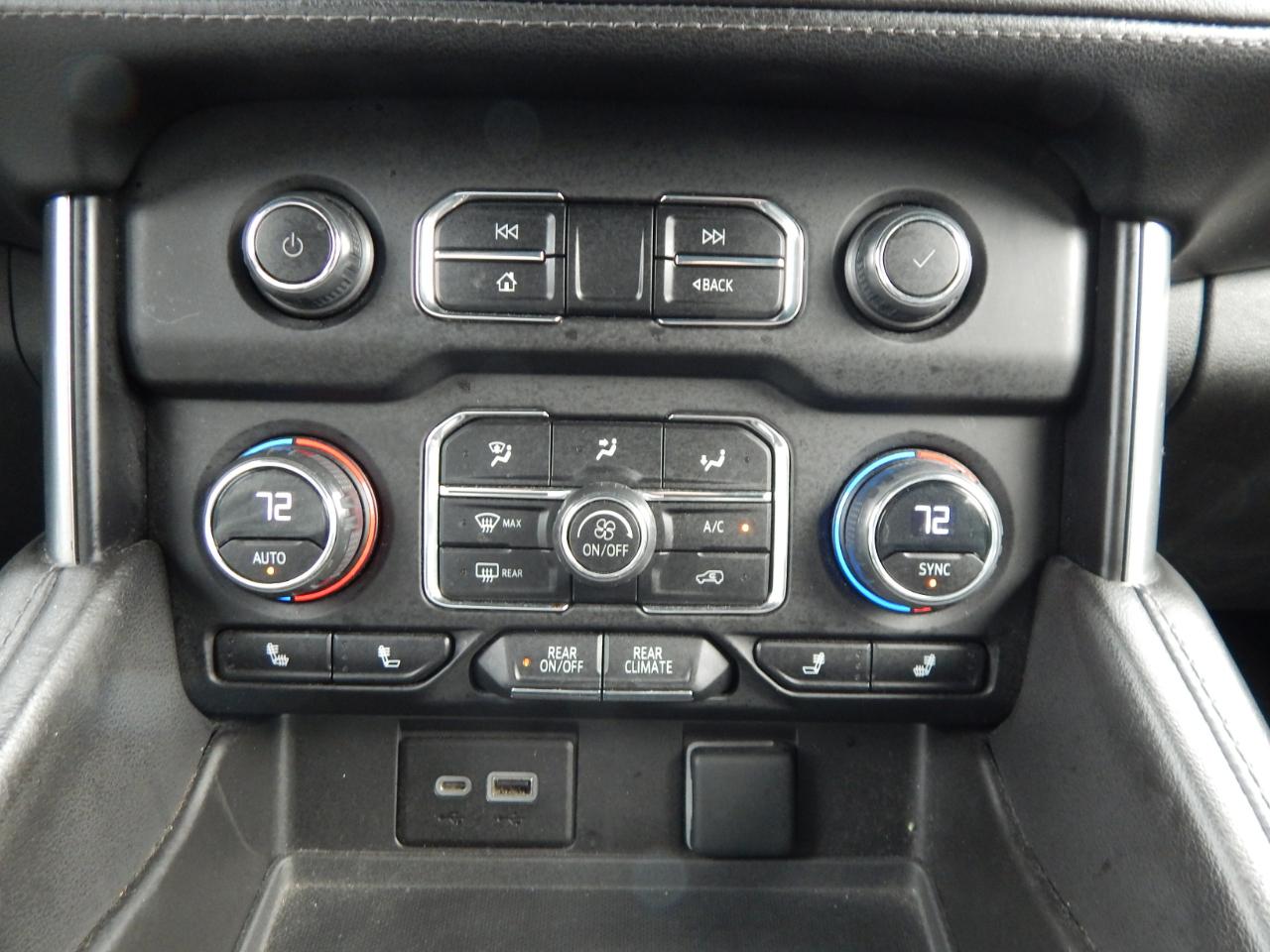 Chevrolet Suburban LT 4WD 2023
