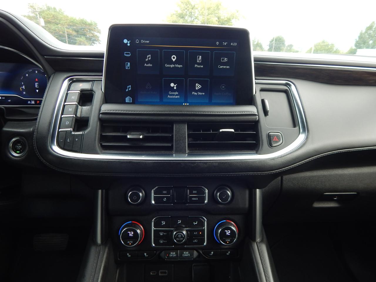 Chevrolet Suburban LT 4WD 2023
