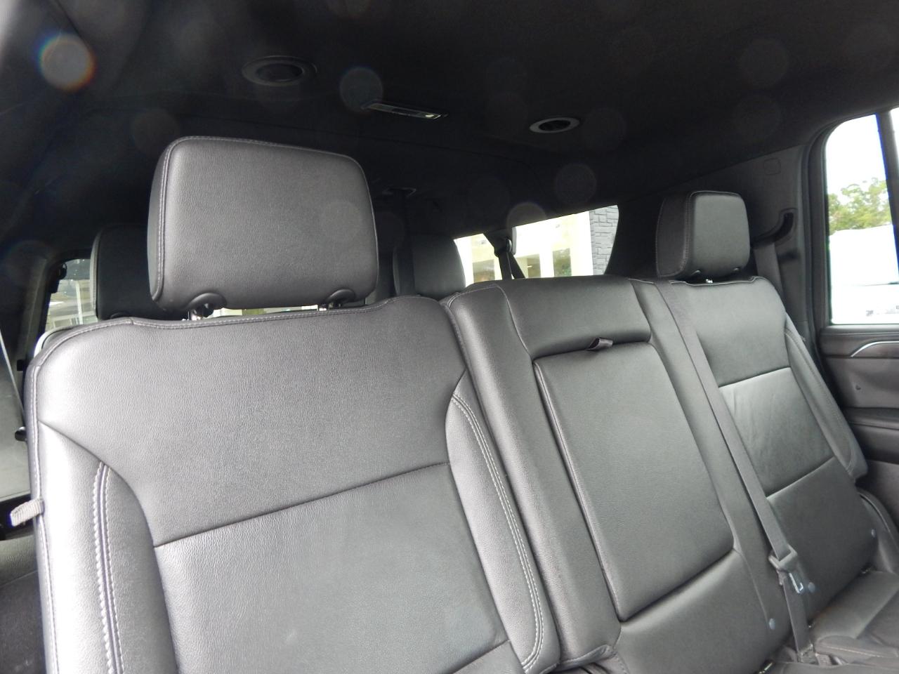 Chevrolet Suburban LT 4WD 2023