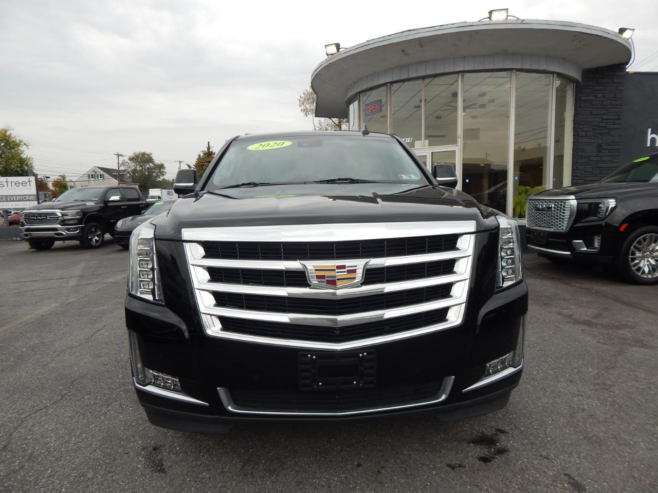 Cadillac Escalade ESV 4WD 4dr Luxury 2020