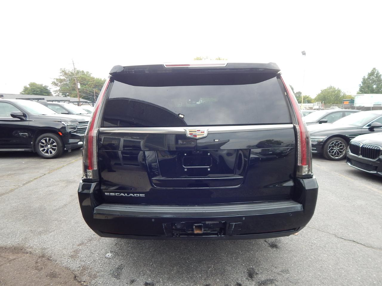 Cadillac Escalade ESV 4WD 4dr Luxury 2020