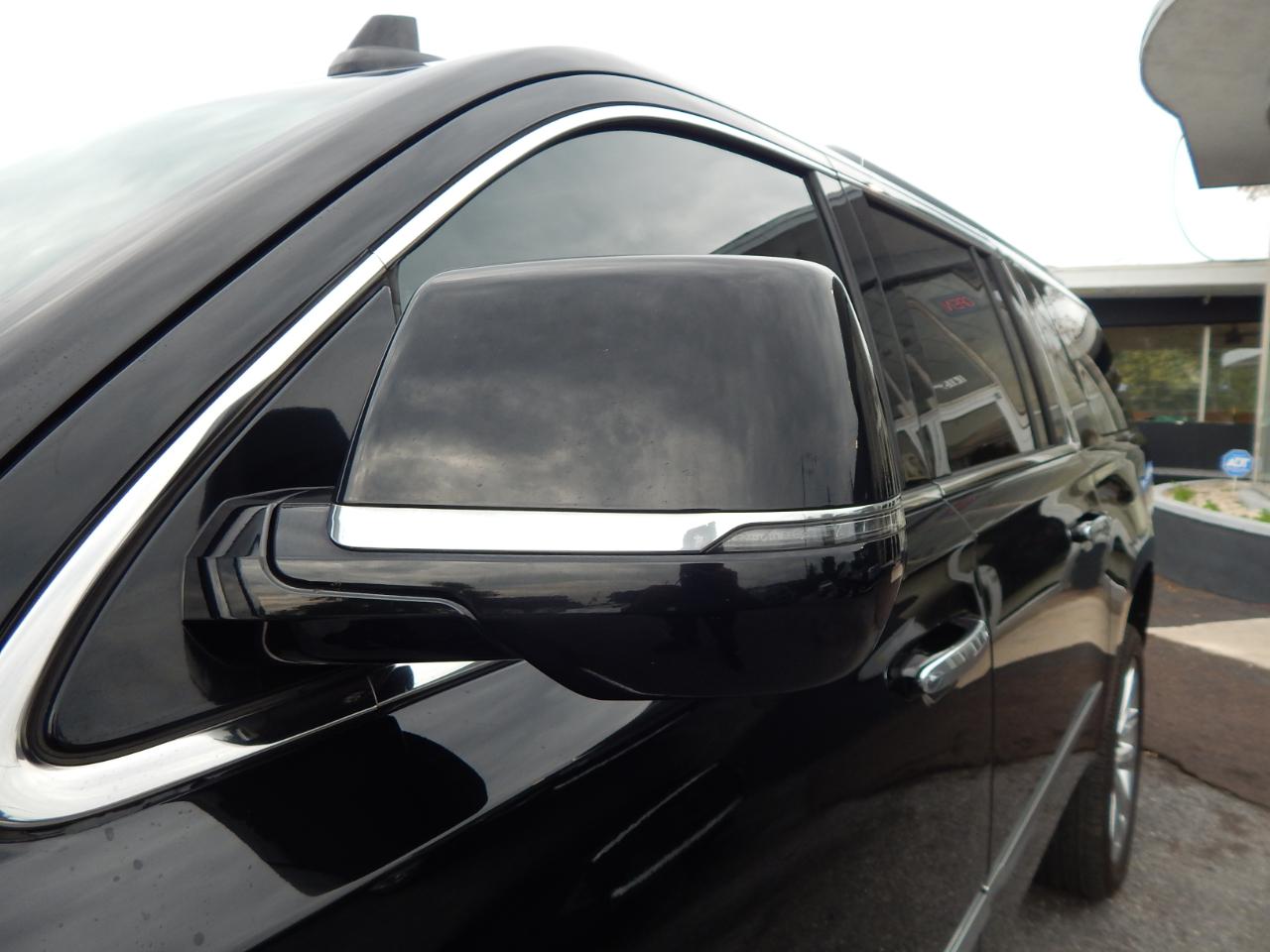 Cadillac Escalade ESV 4WD 4dr Luxury 2020