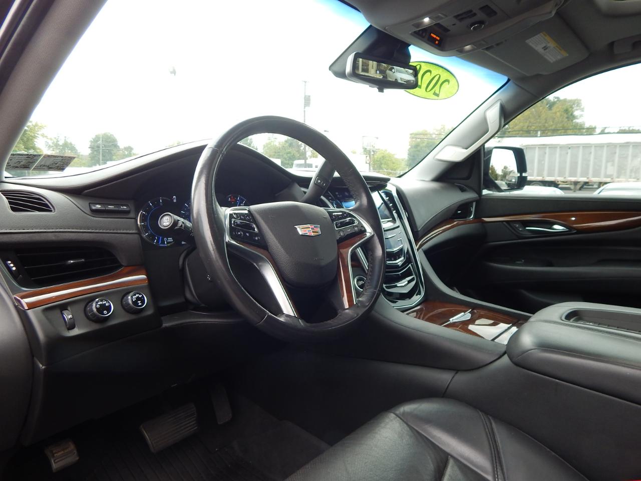 Cadillac Escalade ESV 4WD 4dr Luxury 2020