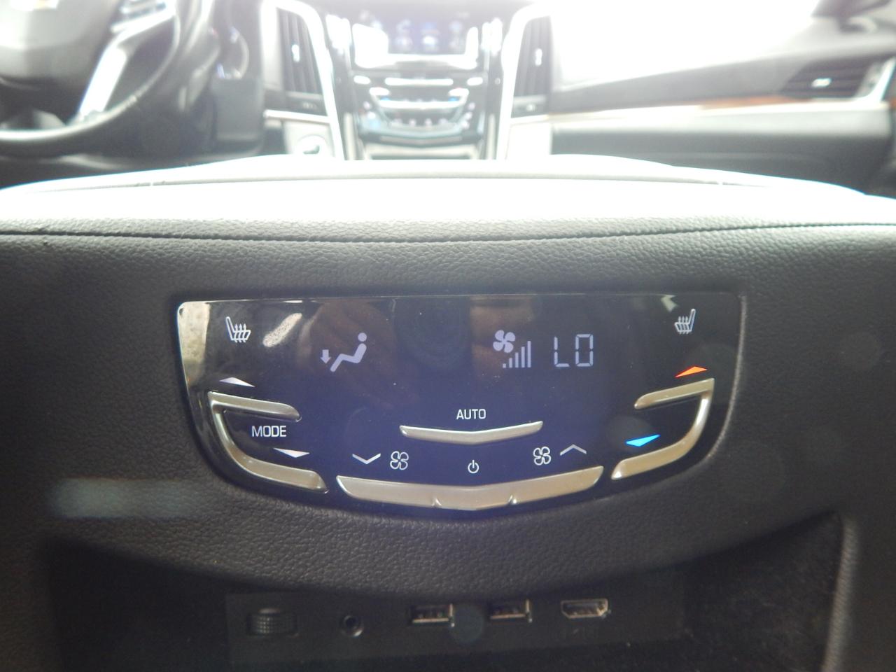 Cadillac Escalade ESV 4WD 4dr Luxury 2020