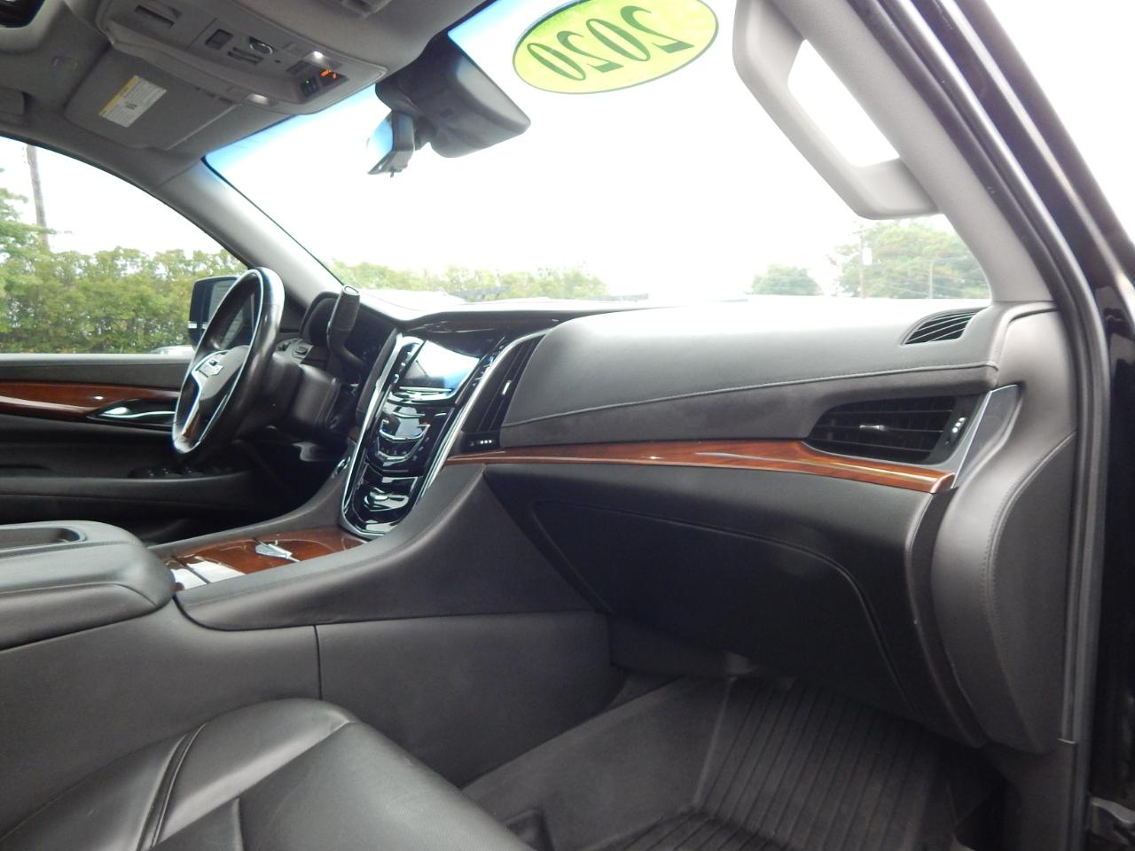 Cadillac Escalade ESV 4WD 4dr Luxury 2020