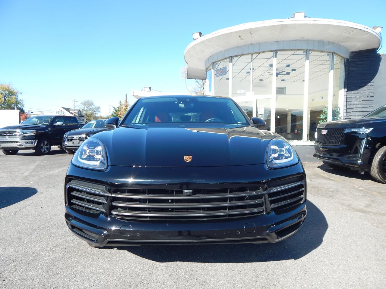 Porsche Cayenne Platinum Edition Coupe AWD 2023