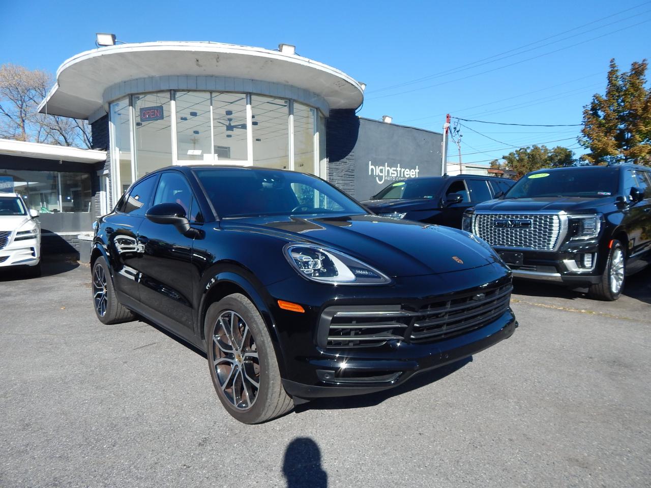 Porsche Cayenne Platinum Edition Coupe AWD 2023
