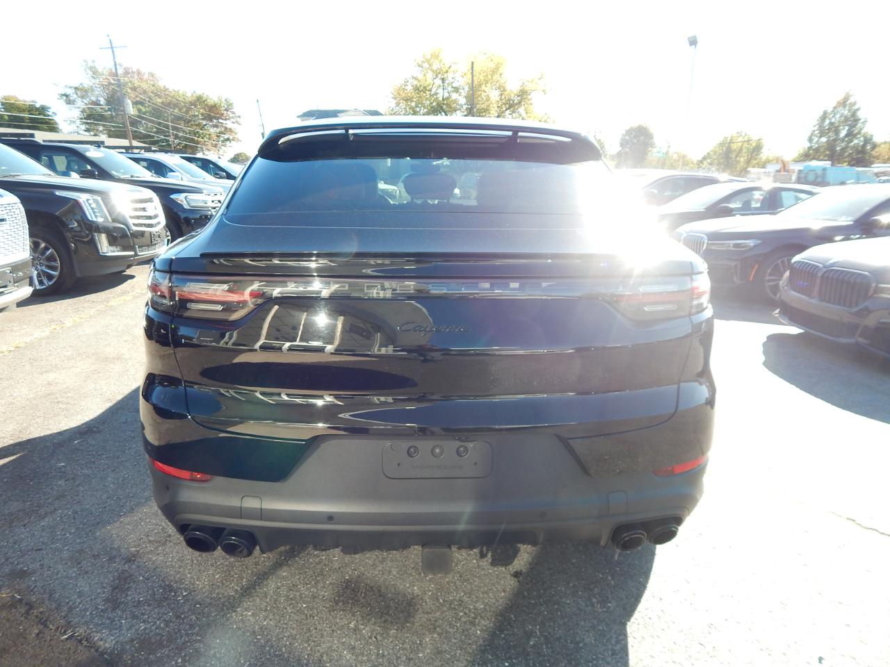 Porsche Cayenne Platinum Edition Coupe AWD 2023