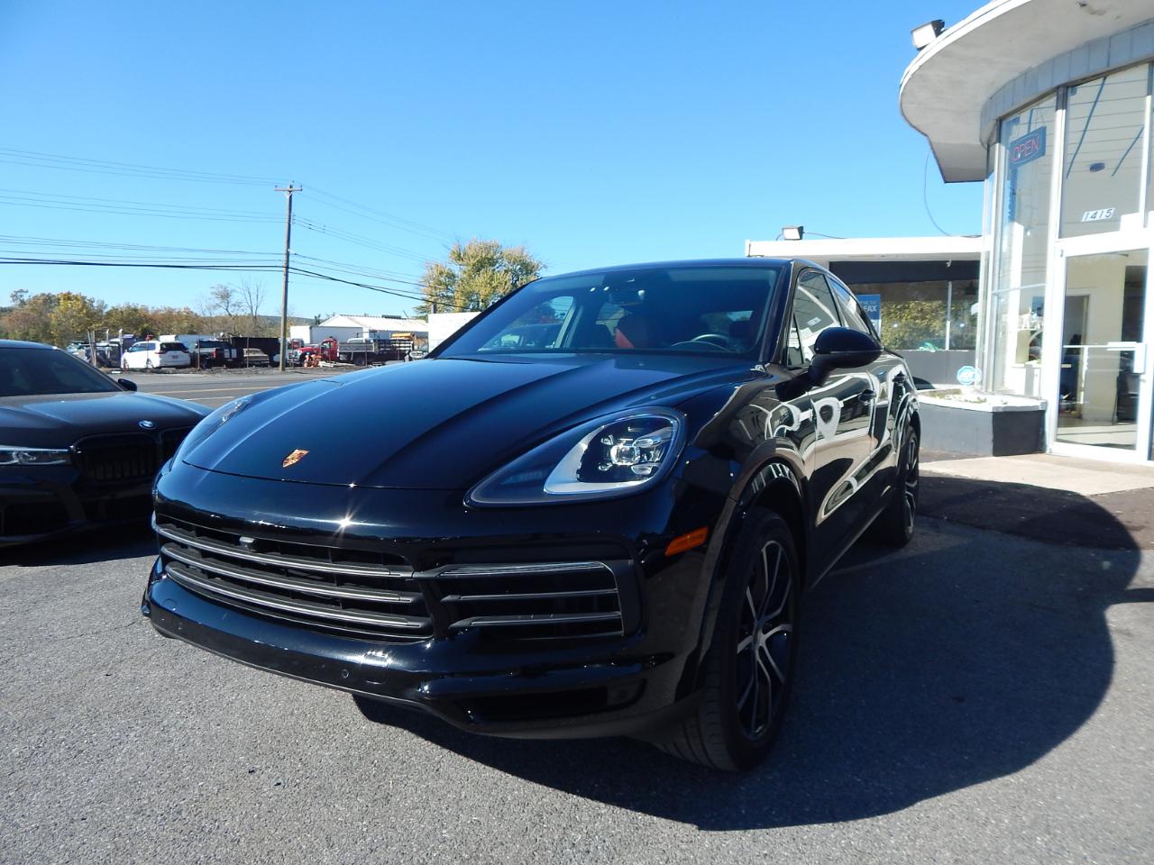 Porsche Cayenne Platinum Edition Coupe AWD 2023
