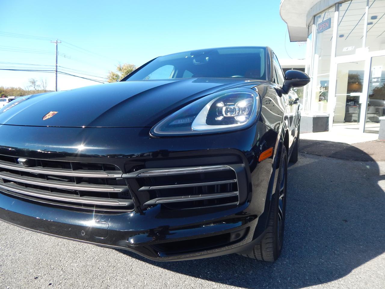 Porsche Cayenne Platinum Edition Coupe AWD 2023