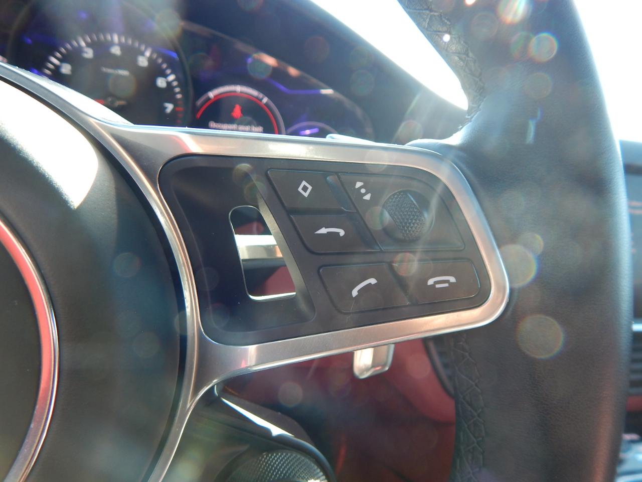 Porsche Cayenne Platinum Edition Coupe AWD 2023
