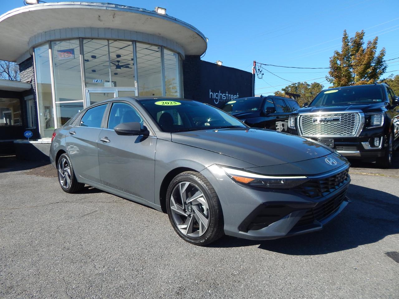 Hyundai Elantra SEL Convenience IVT 2025