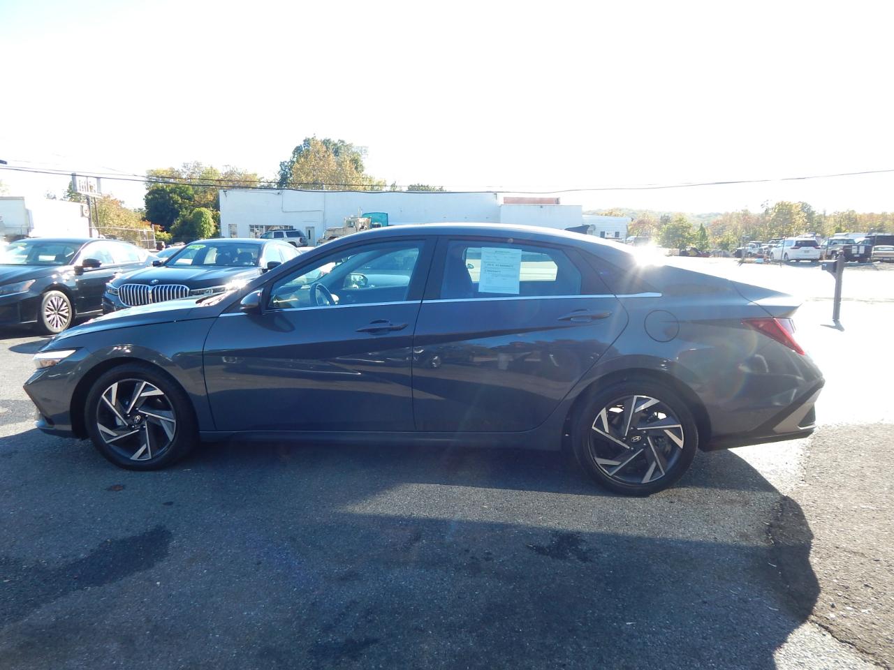 Hyundai Elantra SEL Convenience IVT 2025