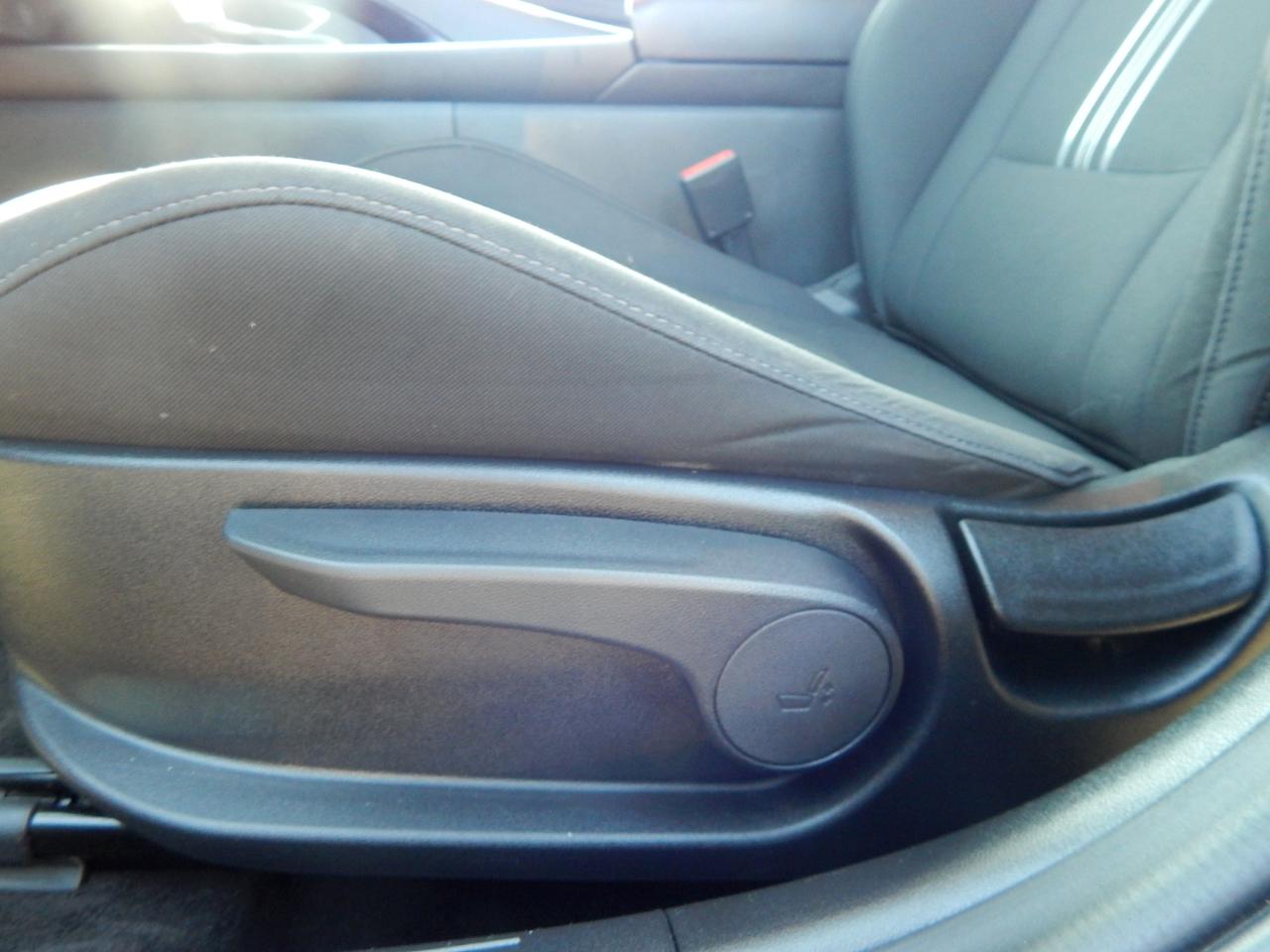 Hyundai Elantra SEL Convenience IVT 2025