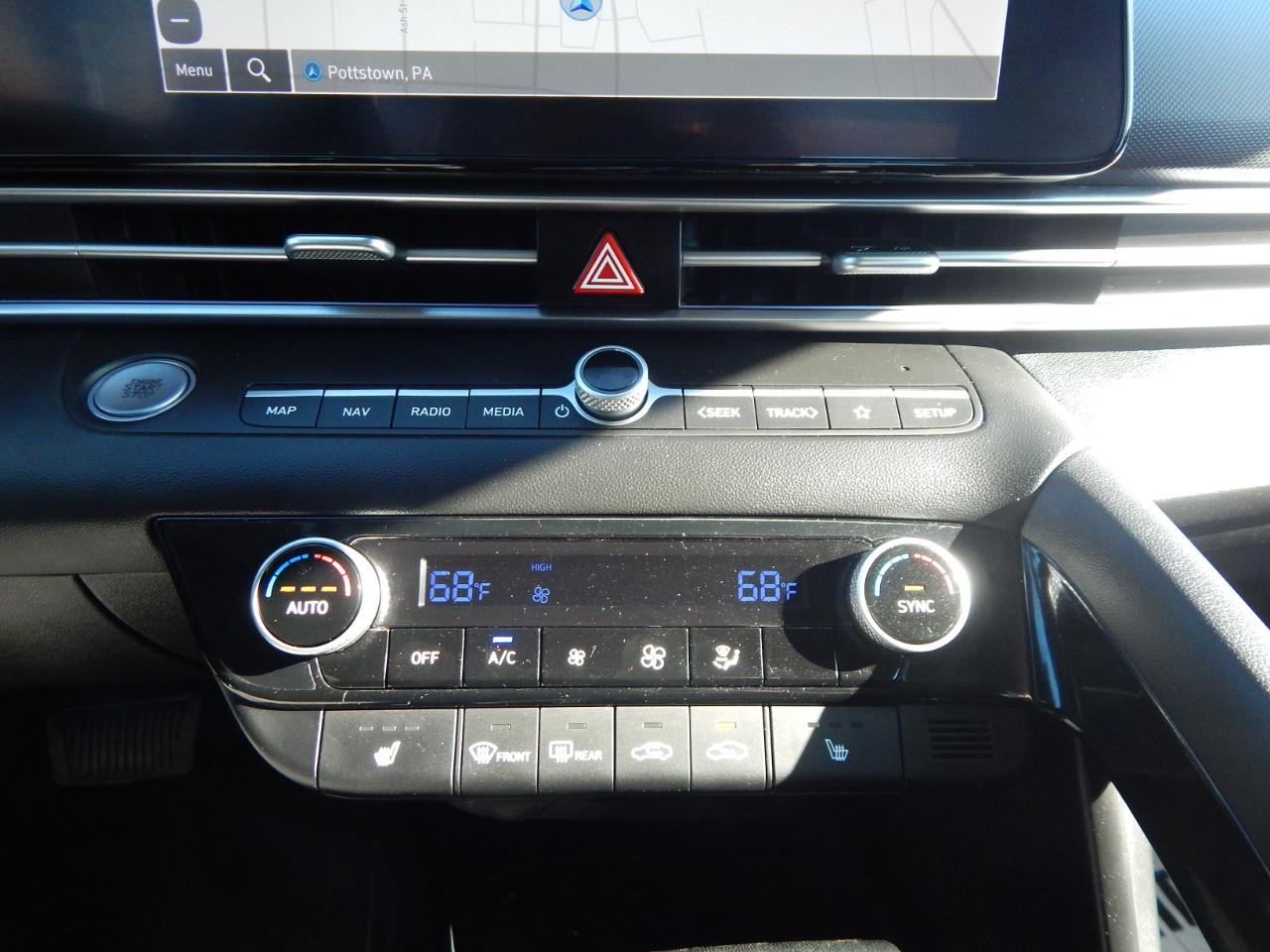 Hyundai Elantra SEL Convenience IVT 2025