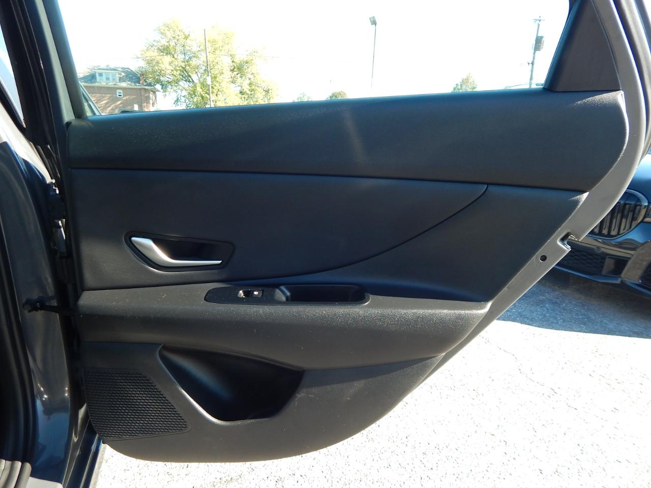 Hyundai Elantra SEL Convenience IVT 2025