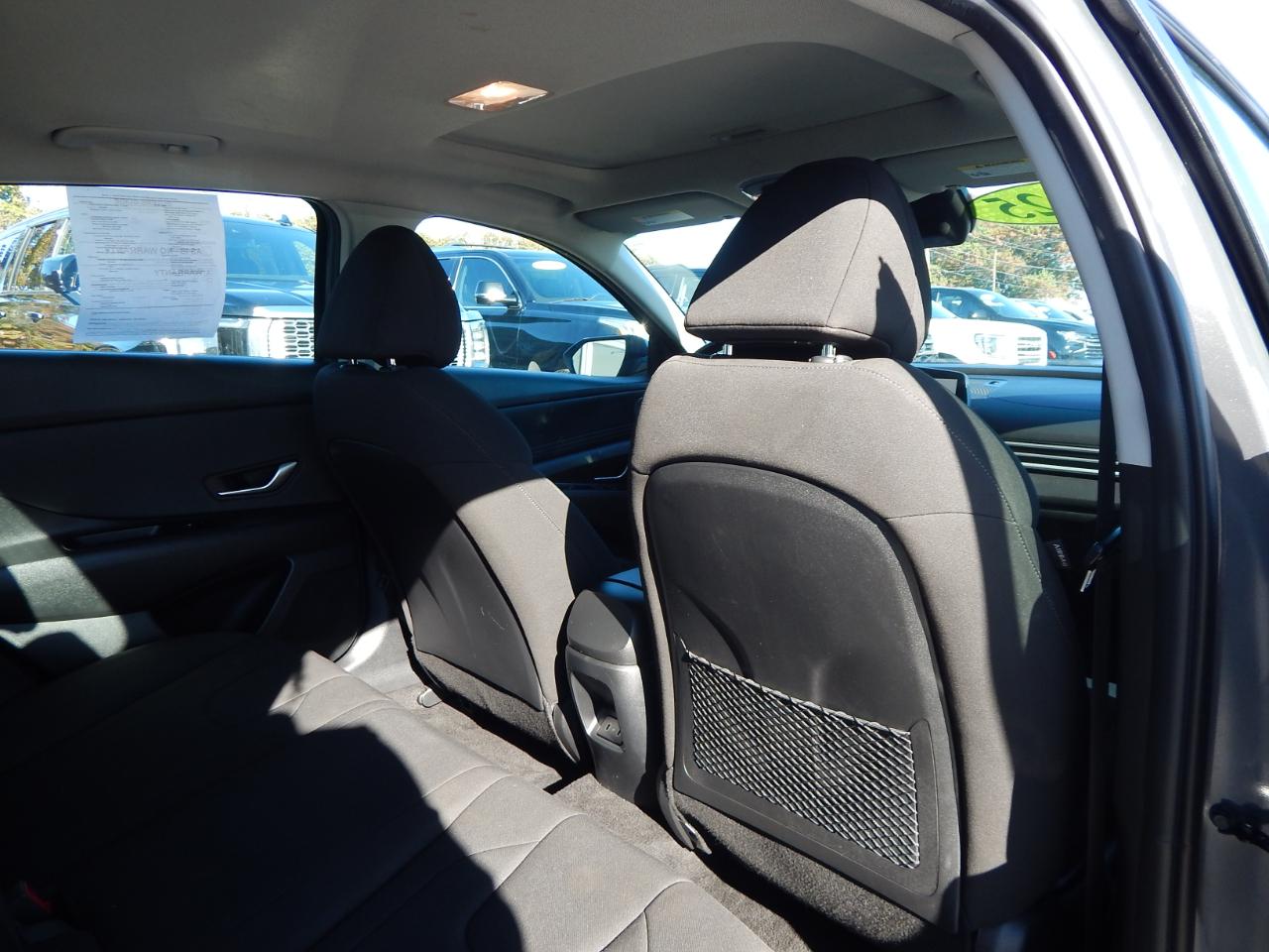 Hyundai Elantra SEL Convenience IVT 2025
